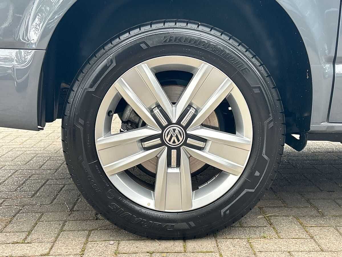 Volkswagen Transporter Kombi