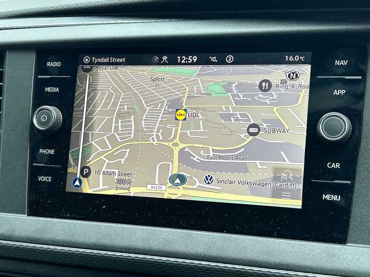 Volkswagen Transporter Kombi